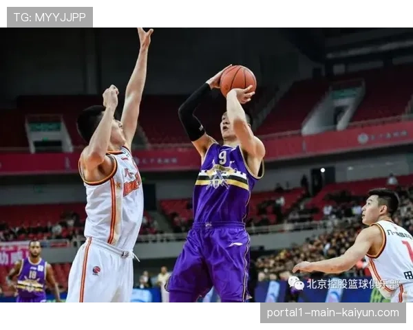 常规赛战术向空间化发展 球队强调速度与协同效率